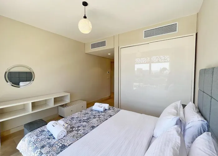 Proper & Plush 1 Bdr Mangroovy Free Pool & Access