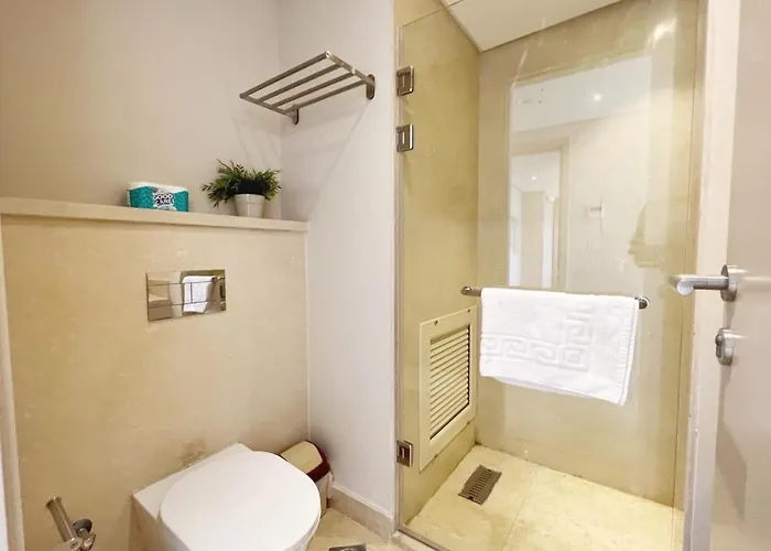 Proper & Plush 1 Bdr Mangroovy Free Pool & Access Appartement *