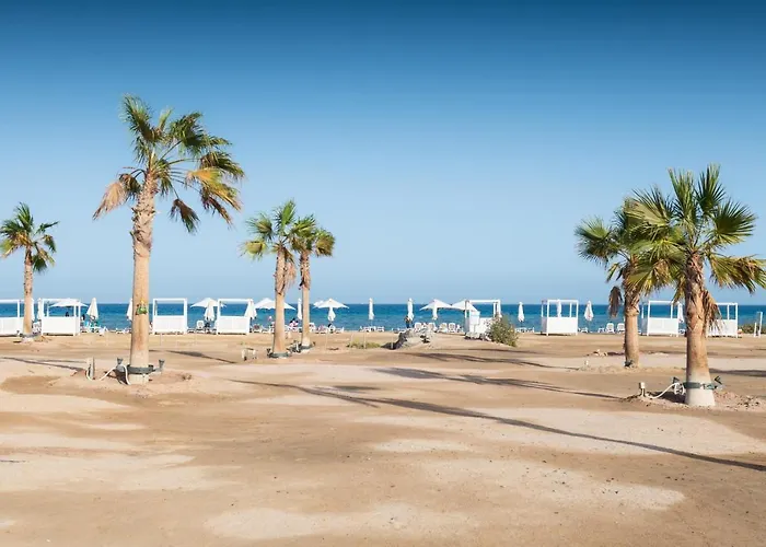 Proper & Plush 1 Bdr Mangroovy Free Pool & Access Hurghada